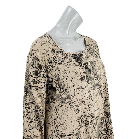 Peruvian Connection Crew Pullover Tunic Blouse in Floral Print Size Medium - Picture 8 of 8